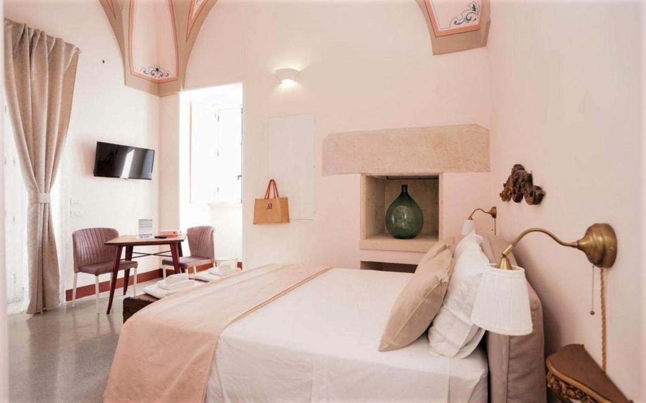 Palazzo Megha Suite & Breakfast Palmariggi Exterior foto