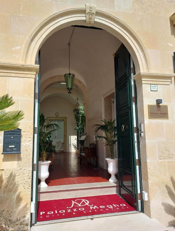 Palazzo Megha Suite & Breakfast Palmariggi Exterior foto